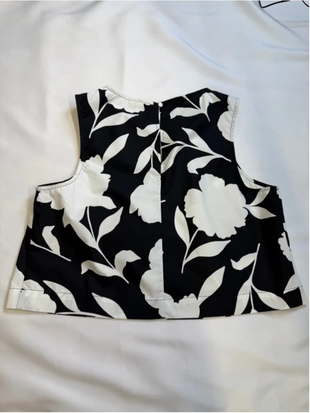 kate spade Black and White Floral Crop Top